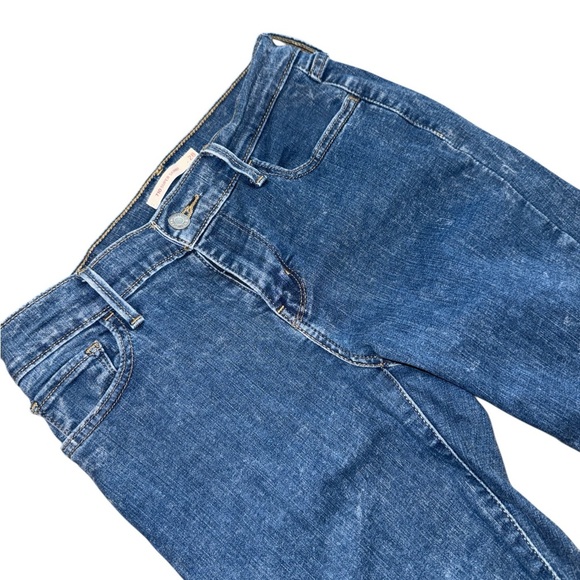 Levi's Blue Cropped Distressed Jeans - Picture 4 of 7